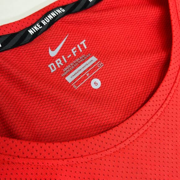 Nike Workout 2 Piece Lot Women's Small Long Sleeve Red Shirt Black Tank Top - Picture 7 of 12